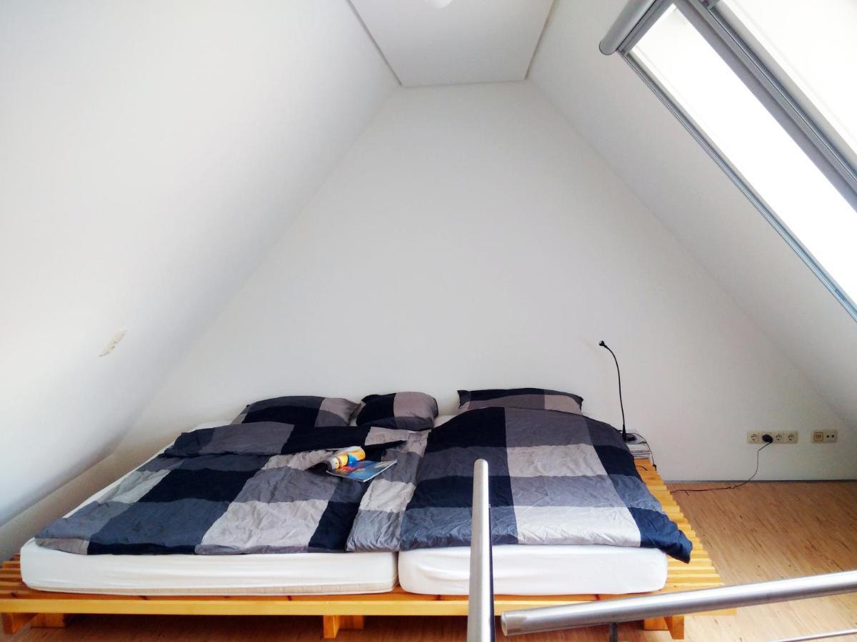 Boardinghouse-Modernes Dachstudio In Guter Lage Ерфурт Екстериор снимка